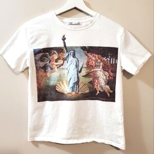 Zara - Boticelli Birth of Venus Statue of Liberty Tee - Size S